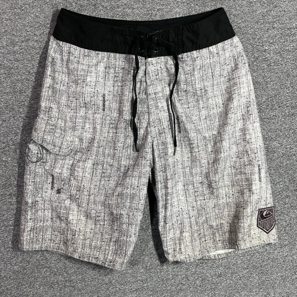 Quiksilver Mens Board Shorts Grey Pinstripe Cargo Pocket Swim Trunks Size 30